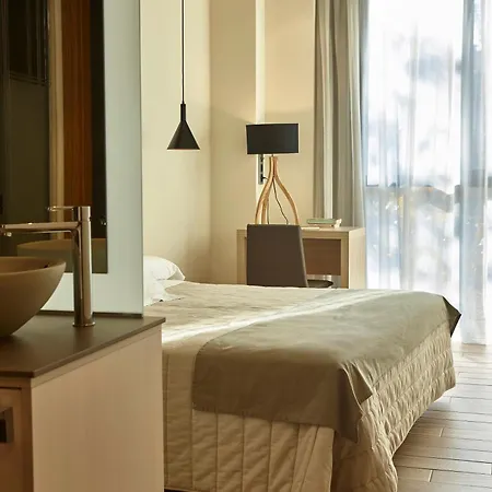 Ξενοδοχείο Plaza