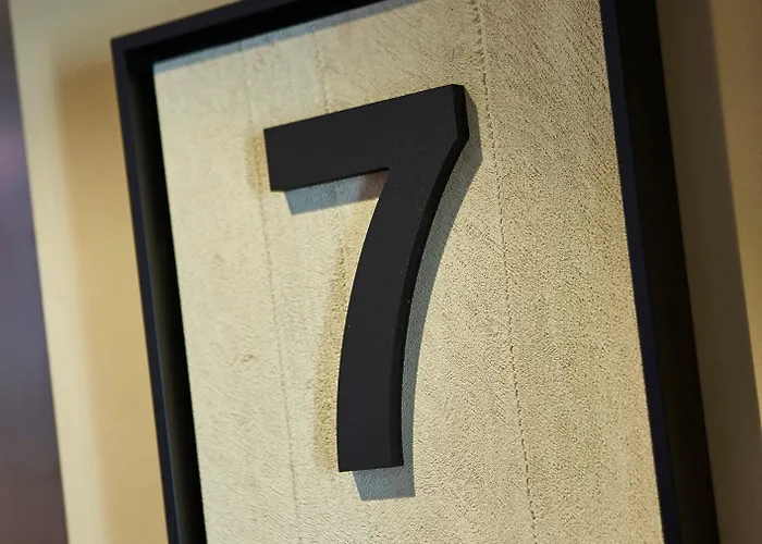 毕尔巴鄂广场酒店 2*