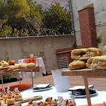 מלון Plaza