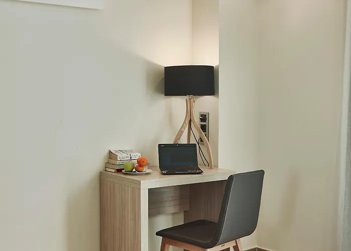 プラザ ホテル 2*